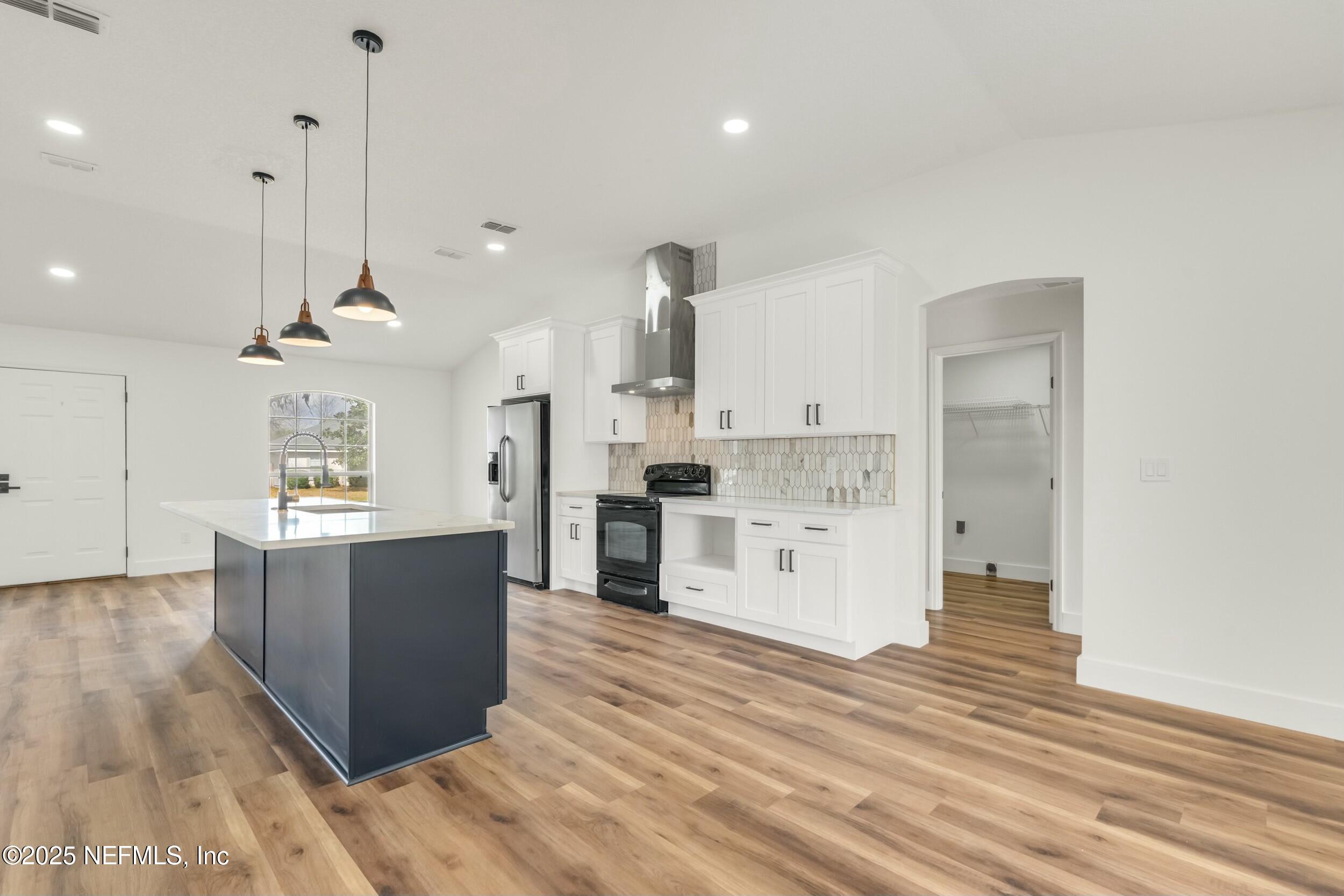 3246 AVALON Drive