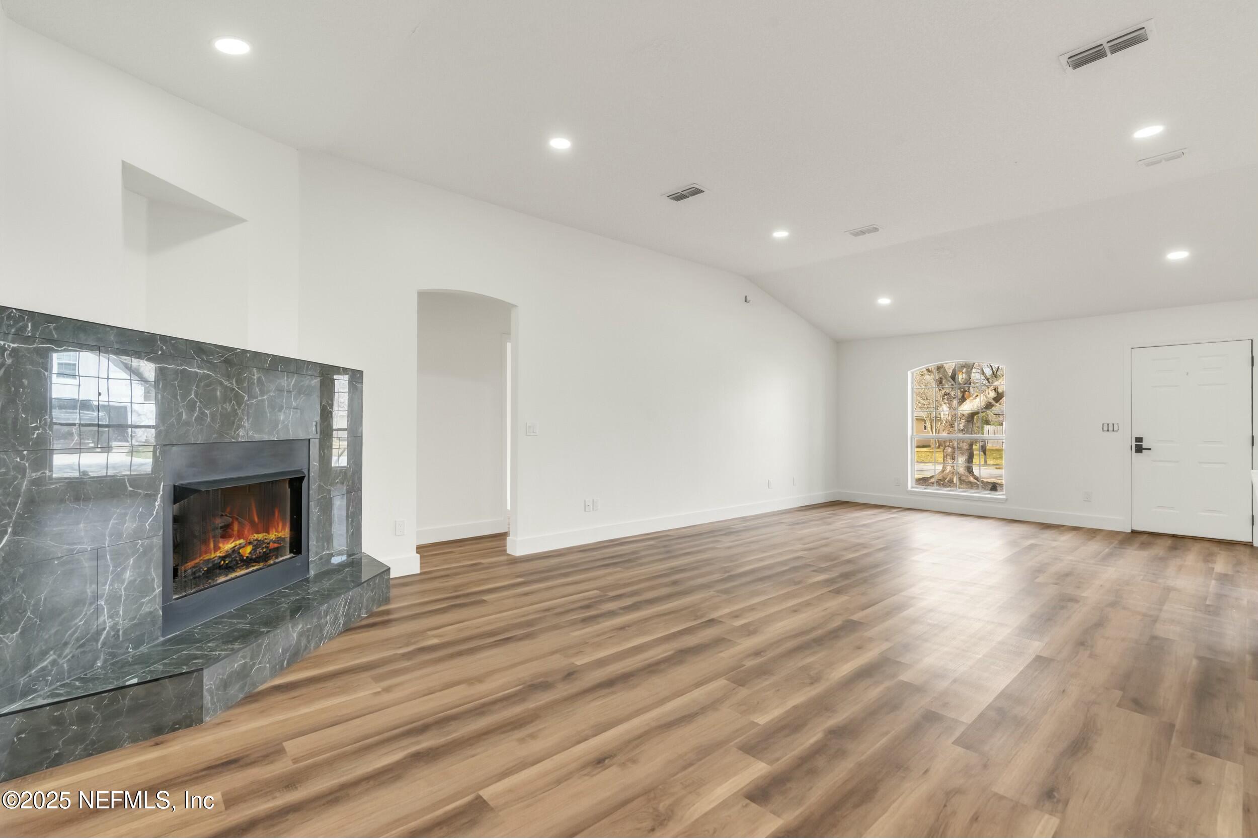 3246 AVALON Drive