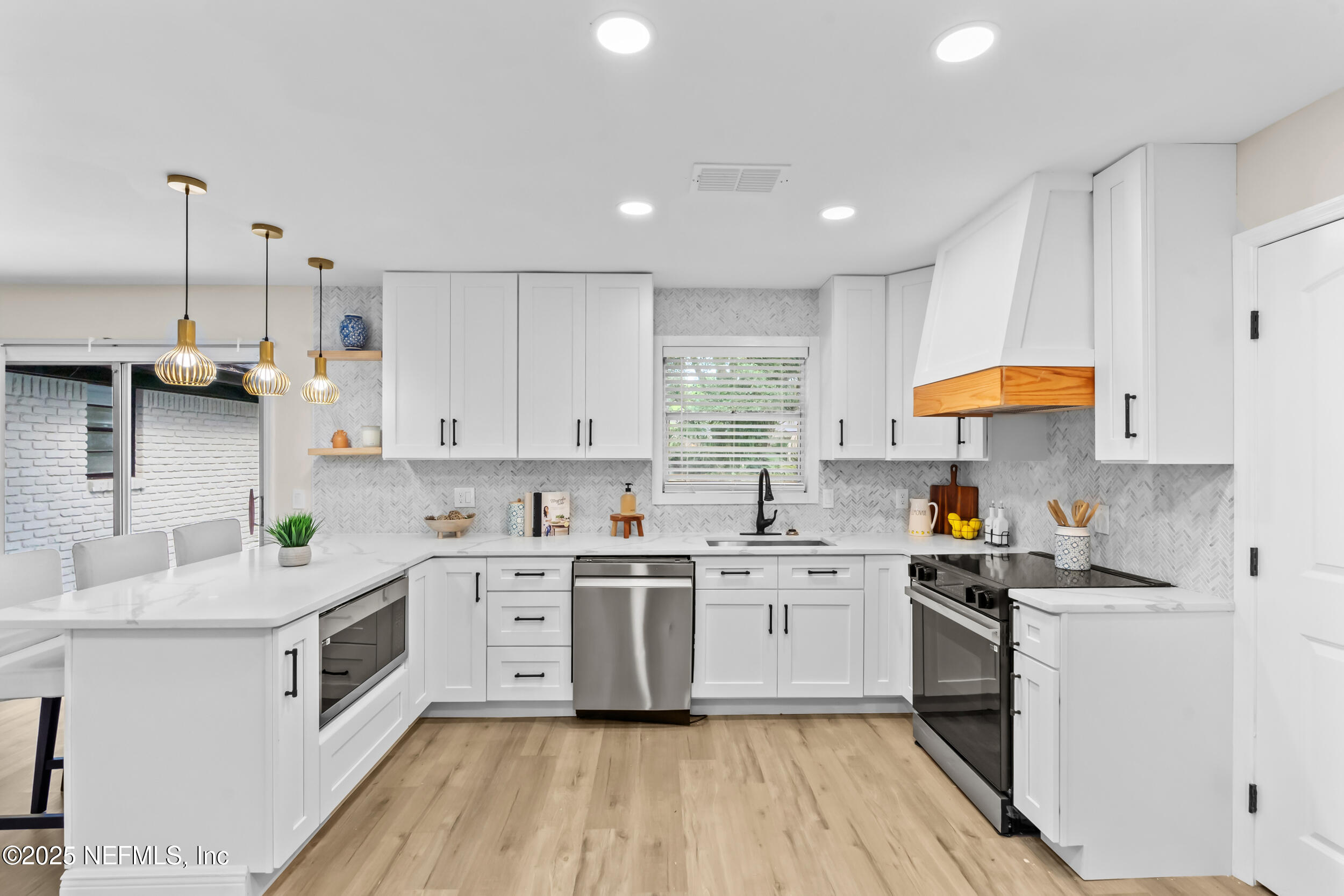 5151 BROMPTON Court