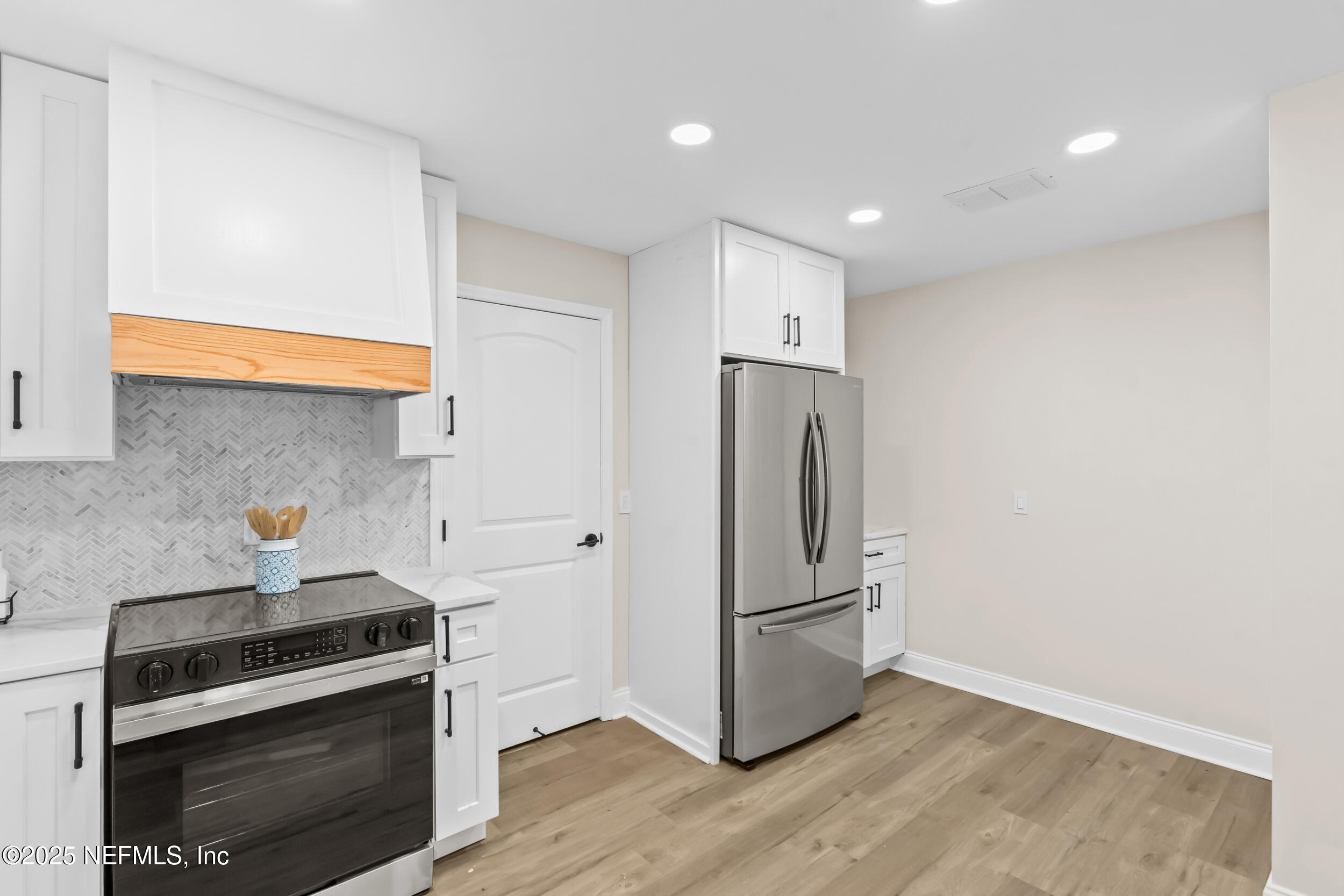 5151 BROMPTON Court