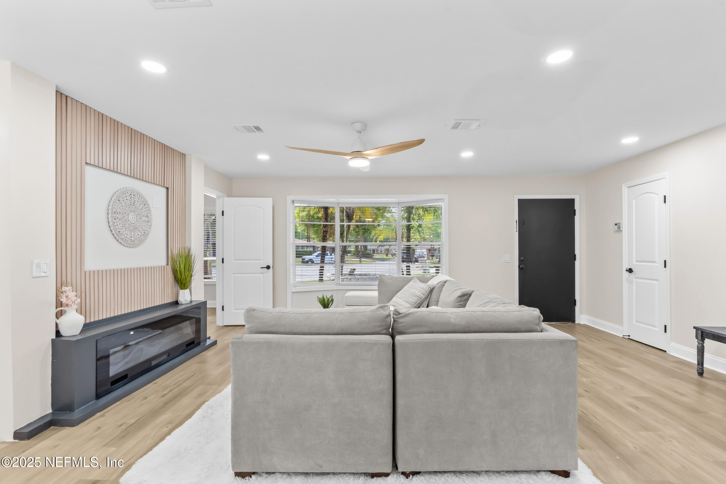 5151 BROMPTON Court