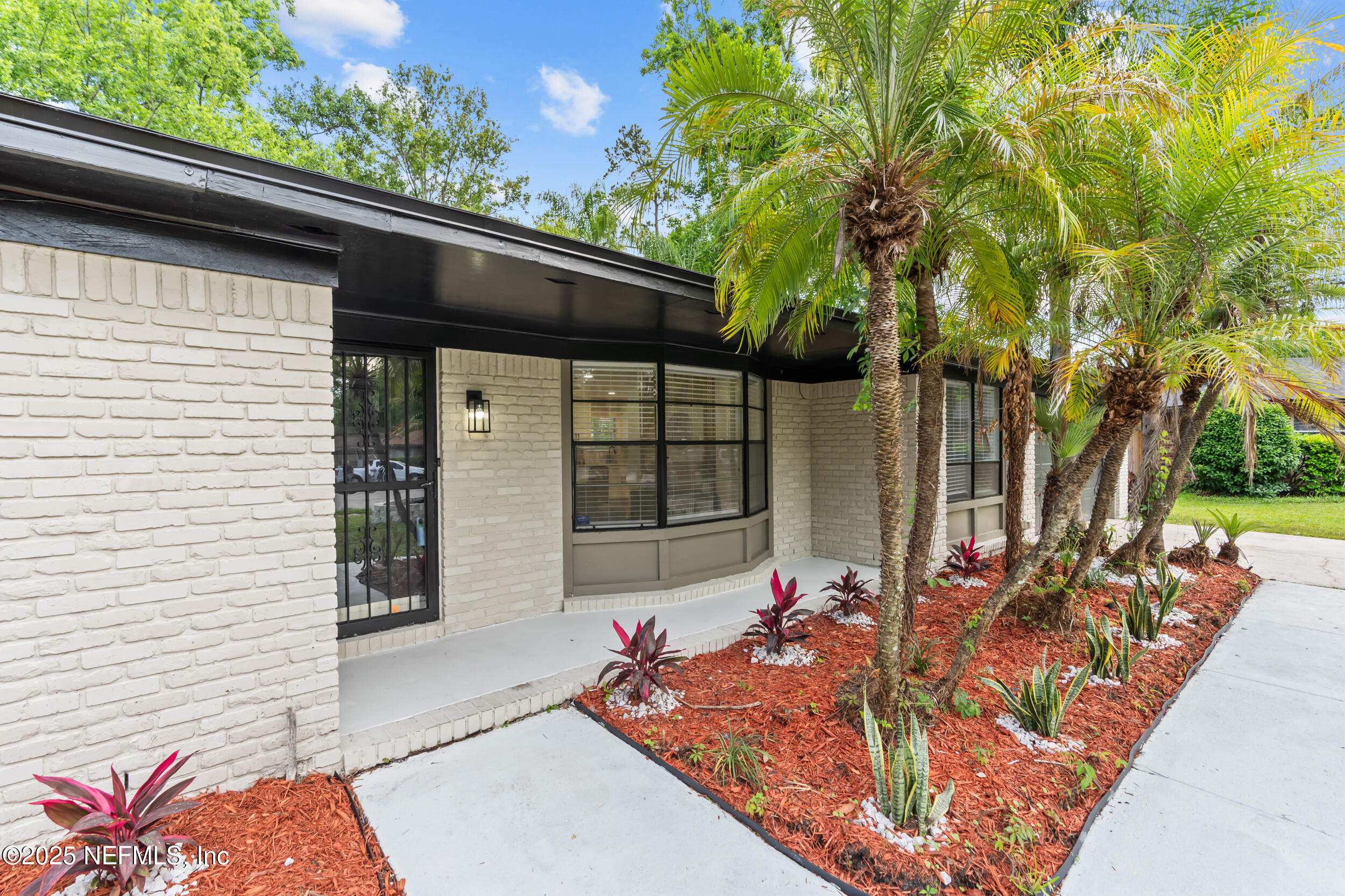 5151 BROMPTON Court