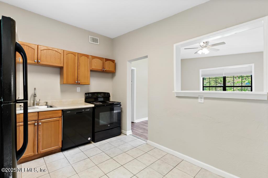 5319 BUNCHE Drive