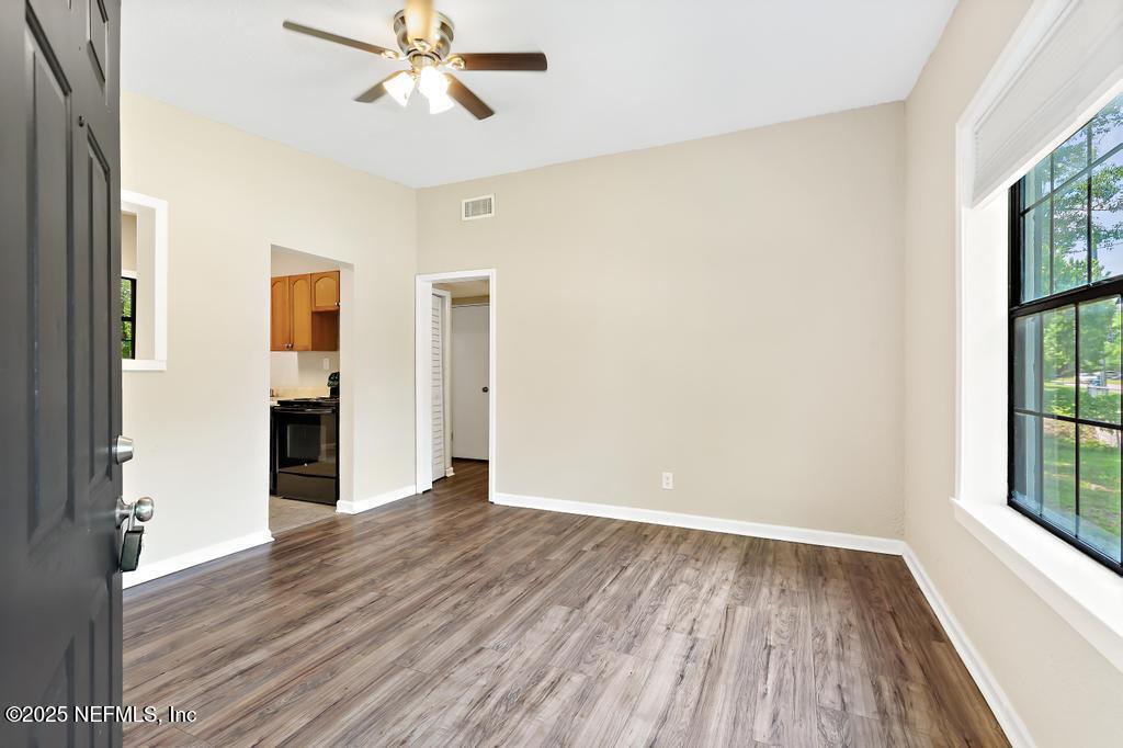 5319 BUNCHE Drive