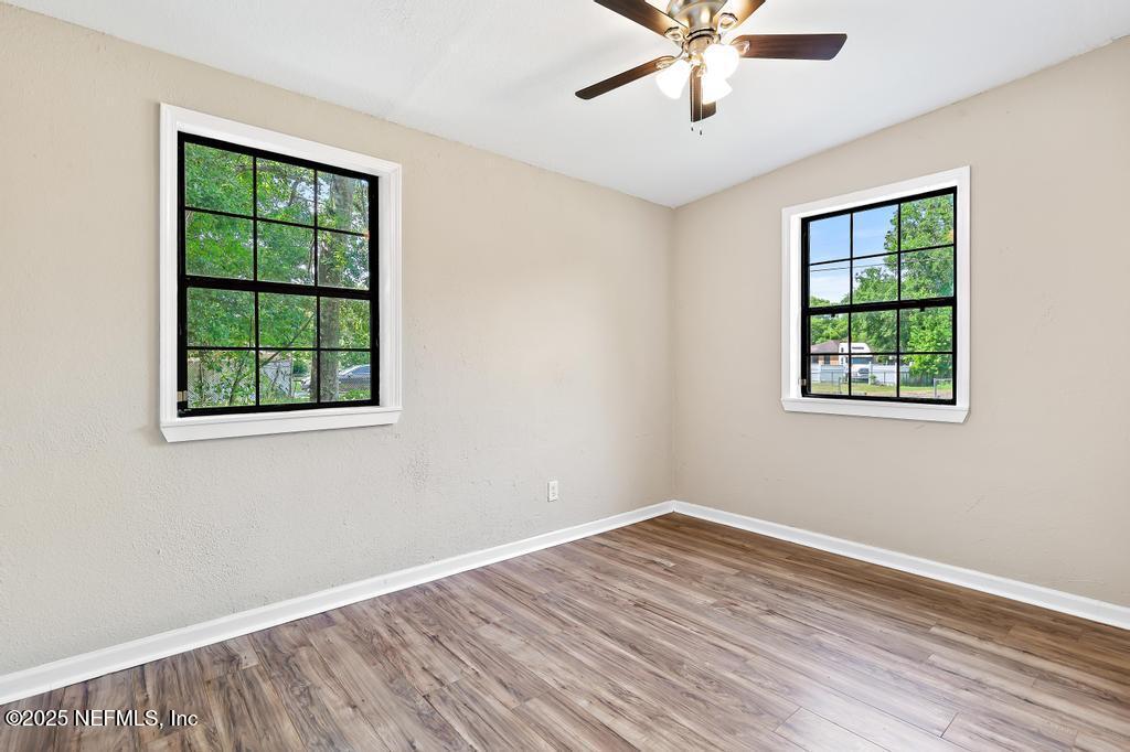 5319 BUNCHE Drive