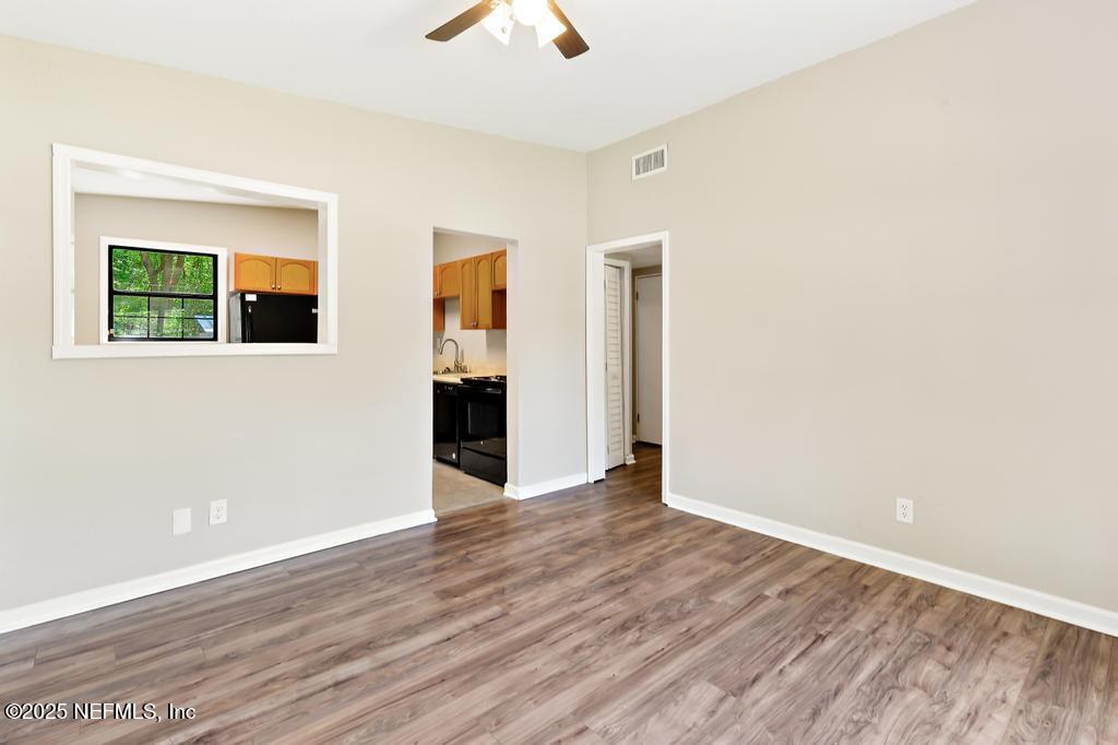 5319 BUNCHE Drive