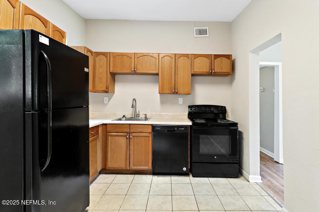 5319 BUNCHE Drive