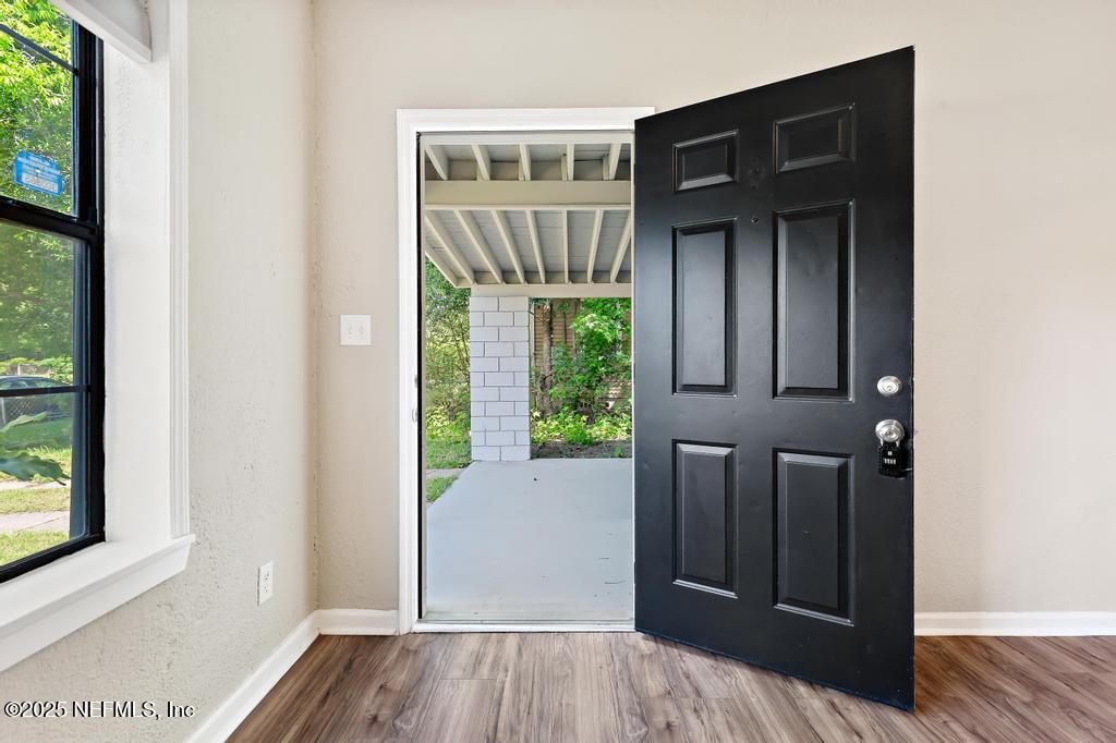 5319 BUNCHE Drive