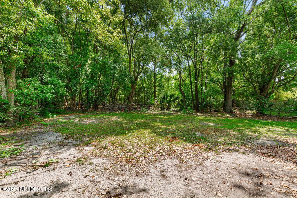 5319 BUNCHE Drive