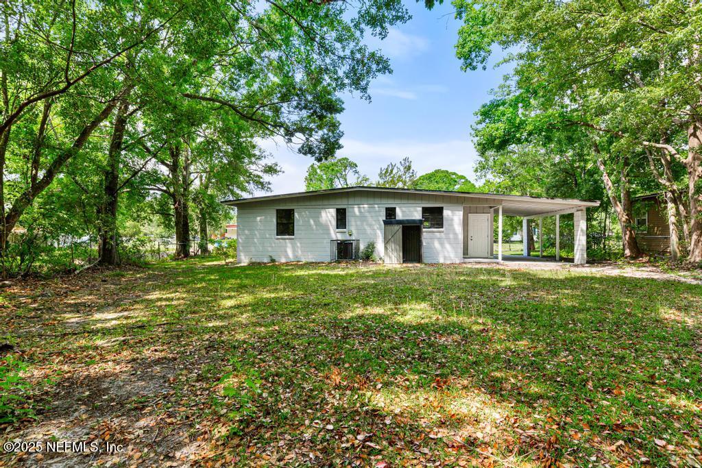5319 BUNCHE Drive