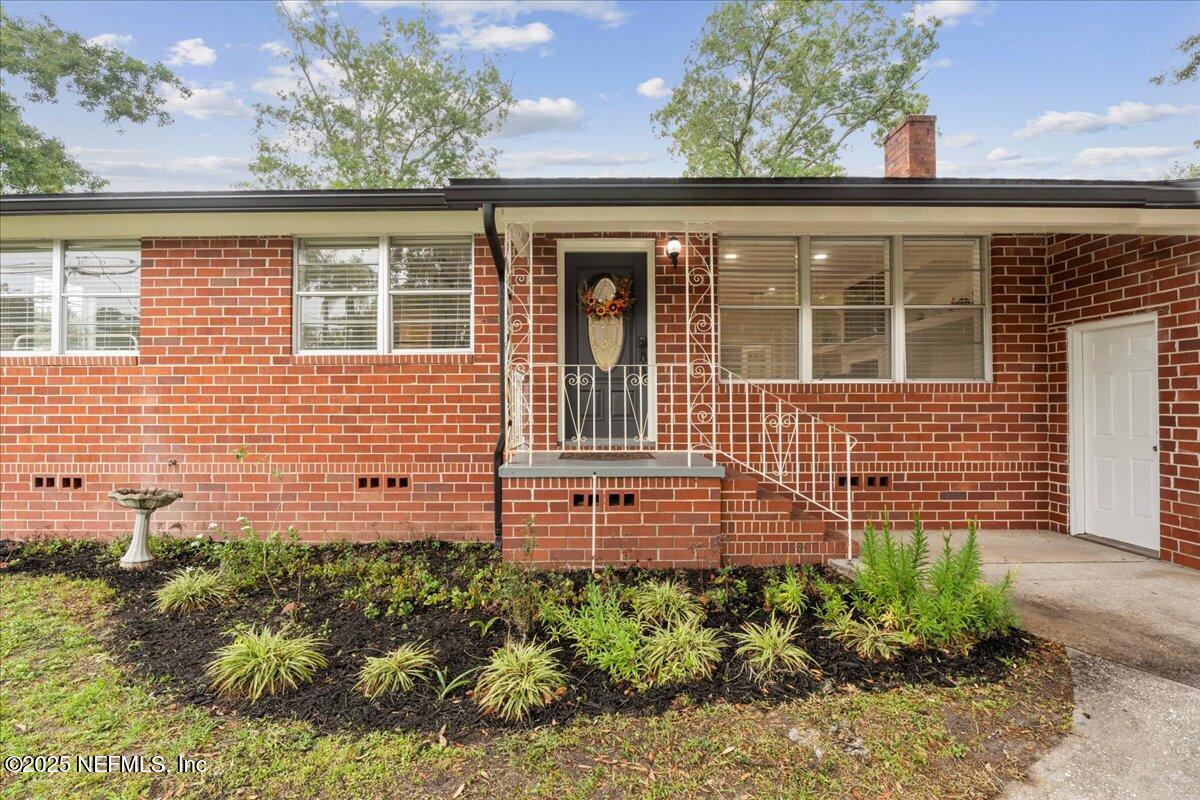 2317 MERCER Circle S