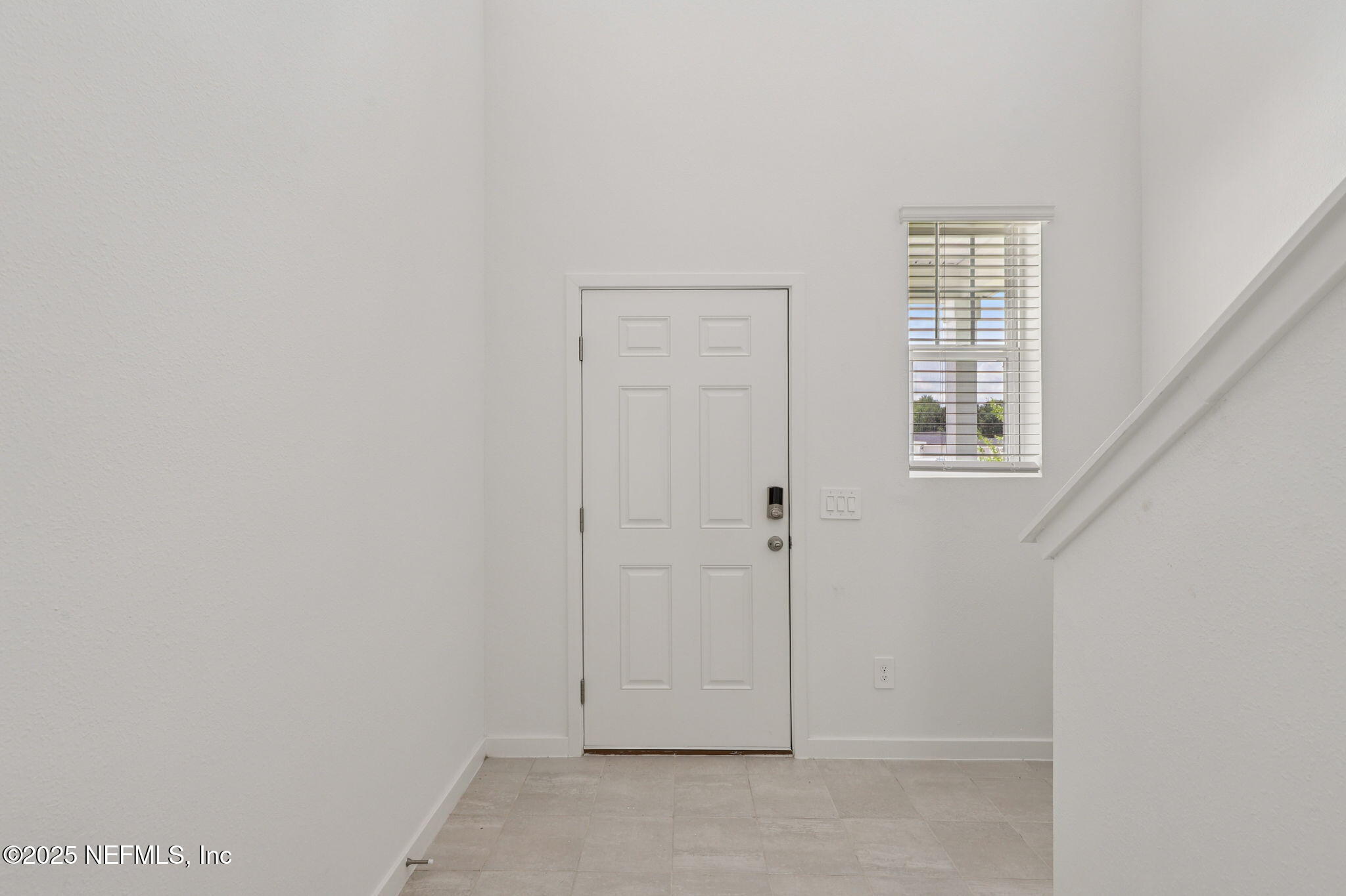7351 QUEENSGATE Circle