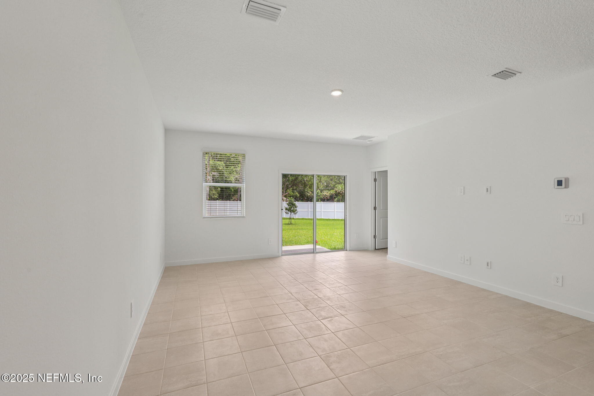 7351 QUEENSGATE Circle