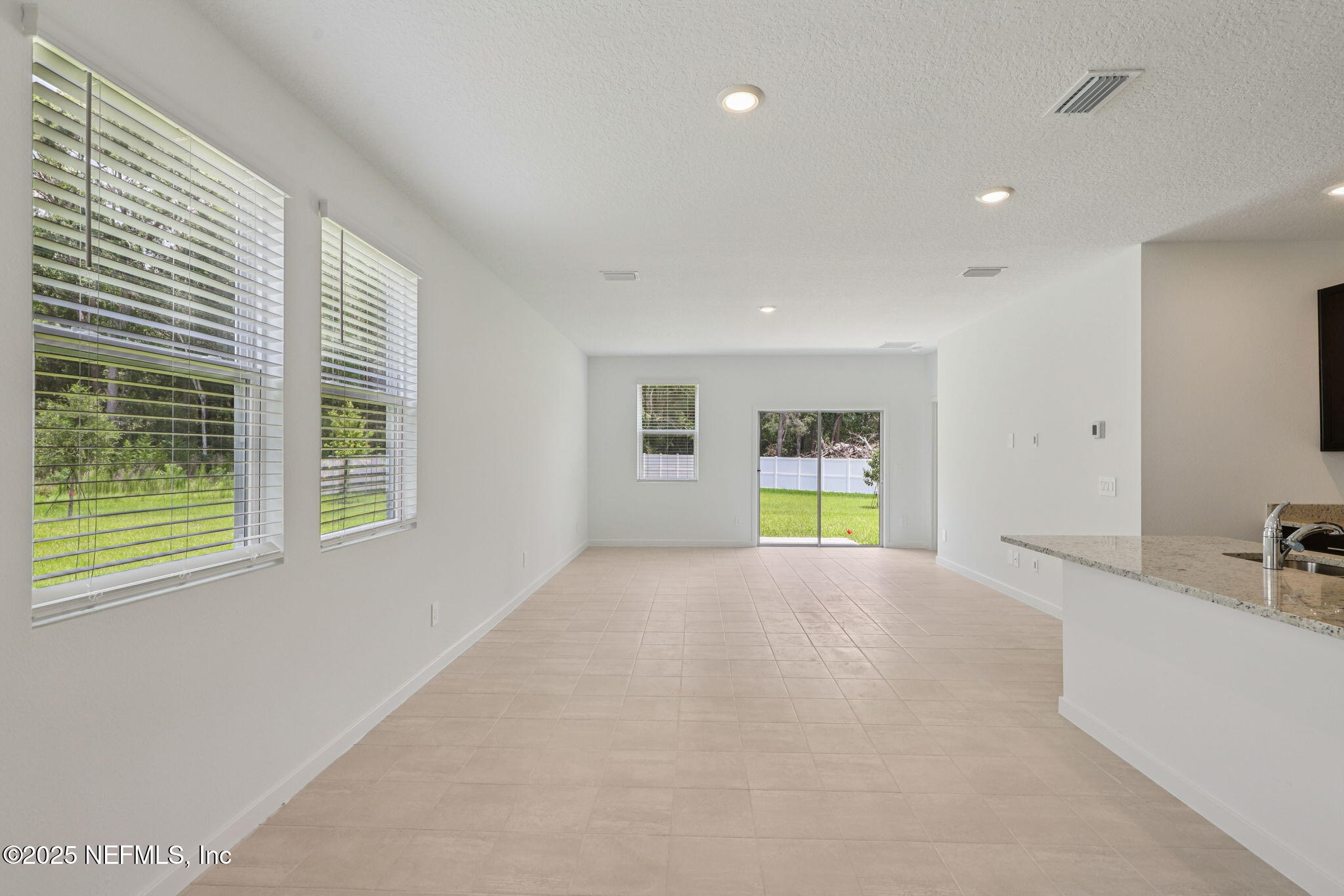 7351 QUEENSGATE Circle