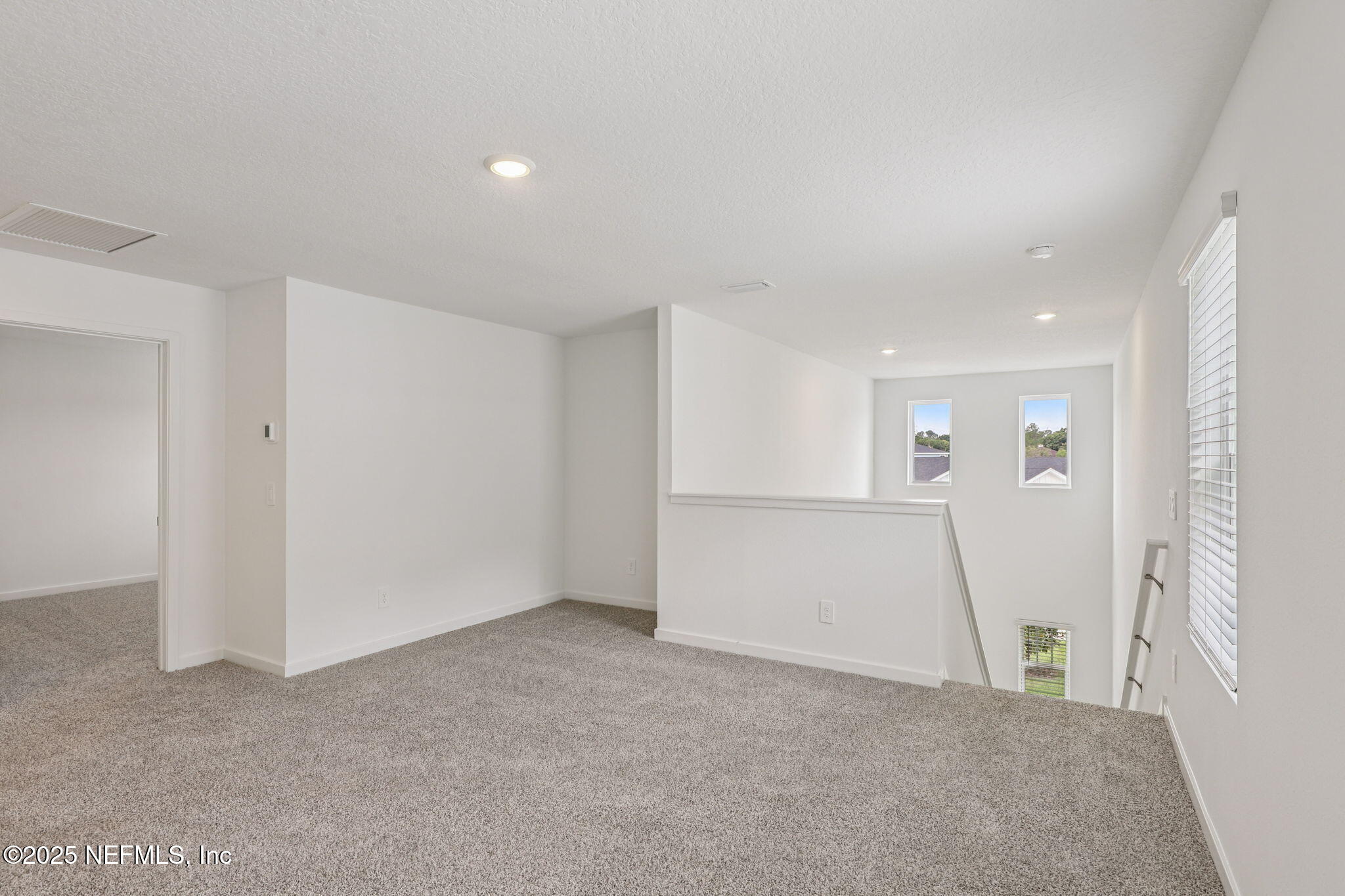 7351 QUEENSGATE Circle