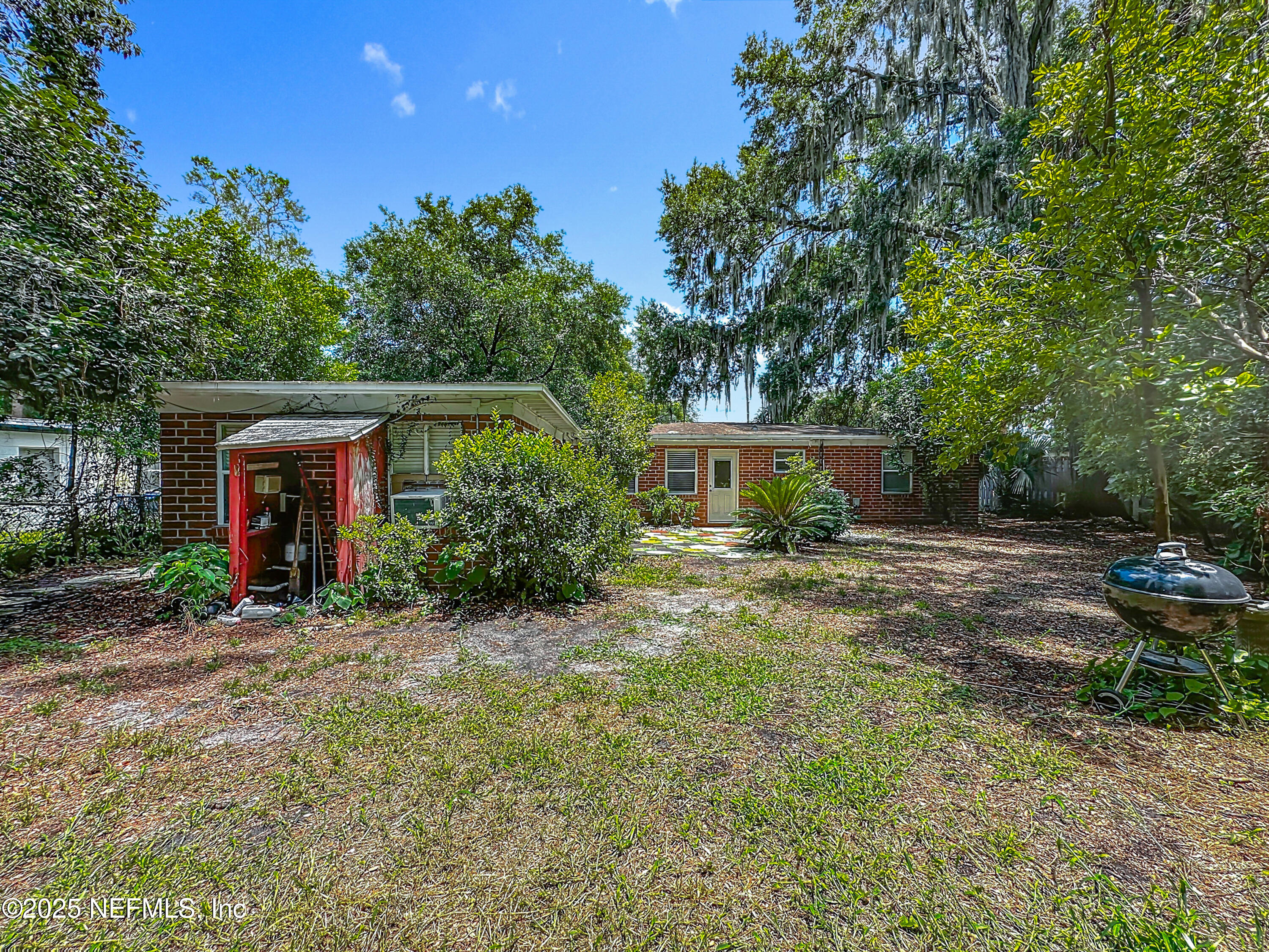 2254 LAKE LUCINA Drive