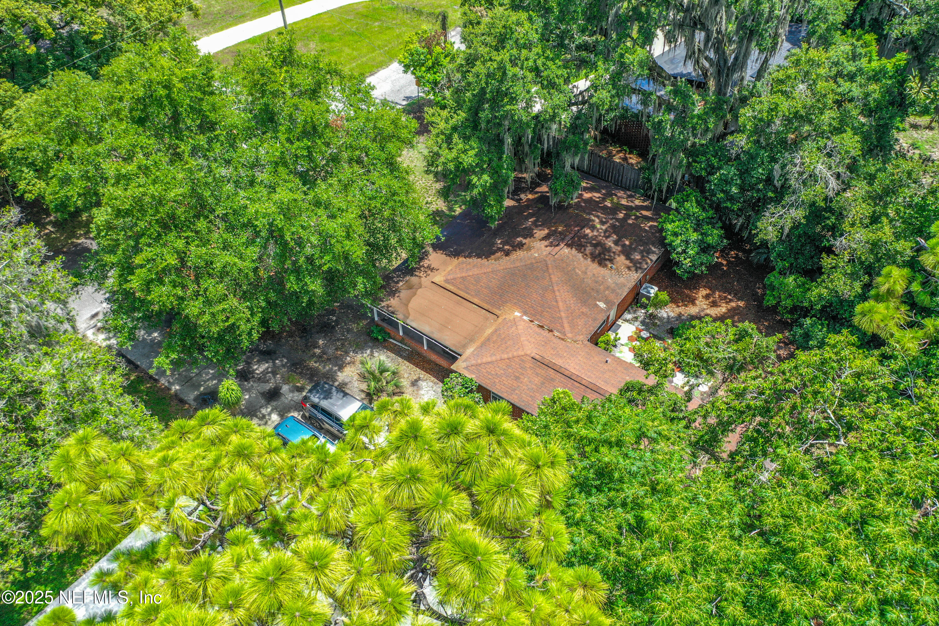 2254 LAKE LUCINA Drive