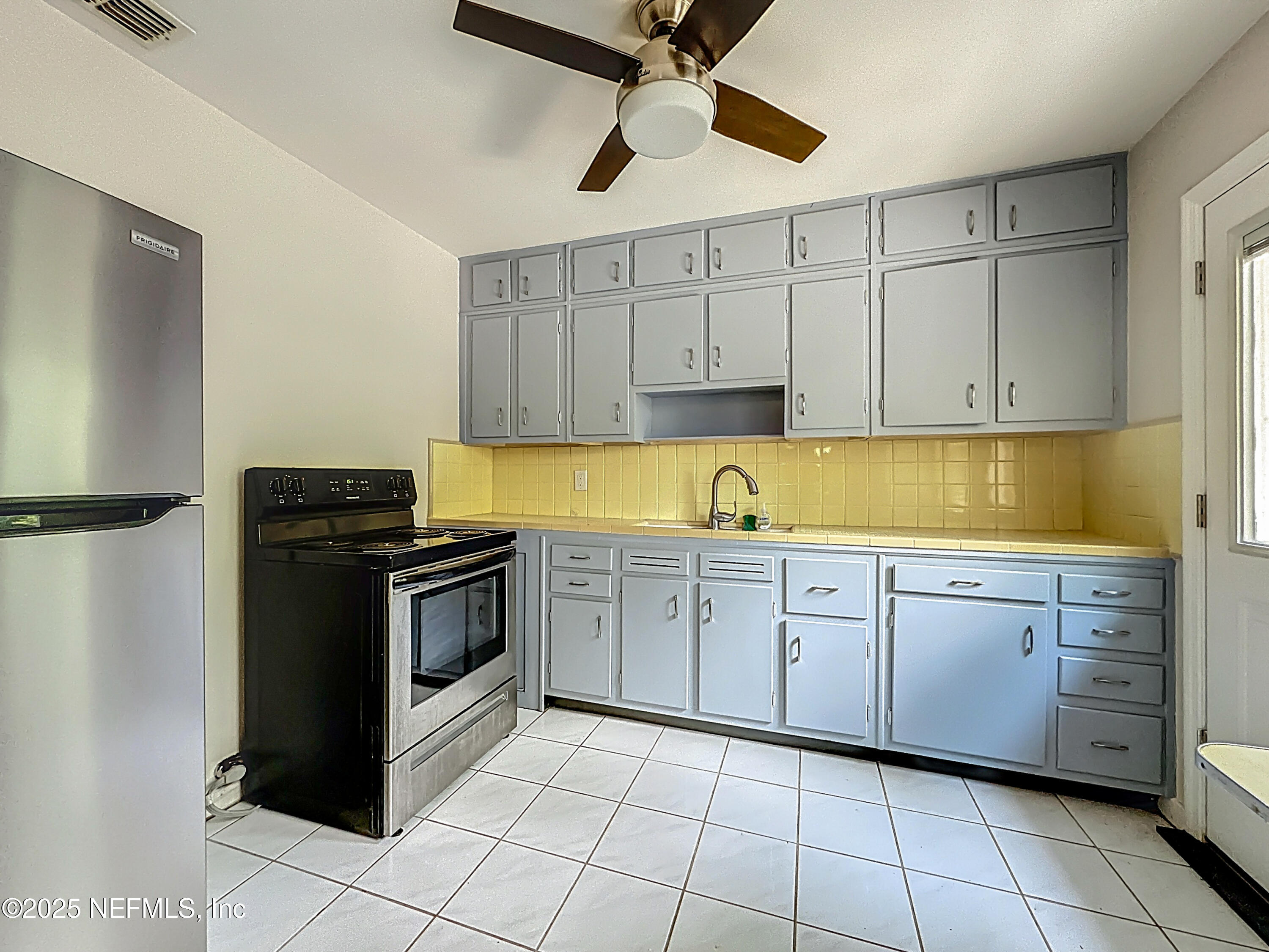 2254 LAKE LUCINA Drive