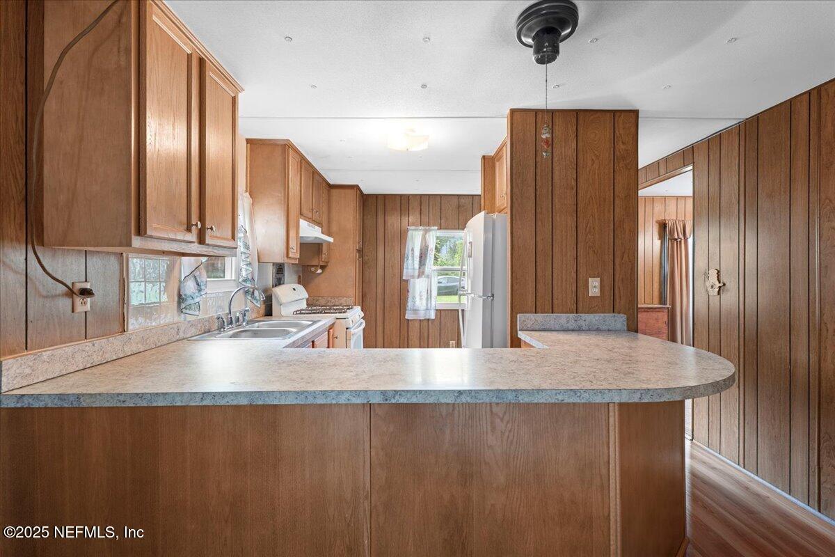 1541 JONES Road