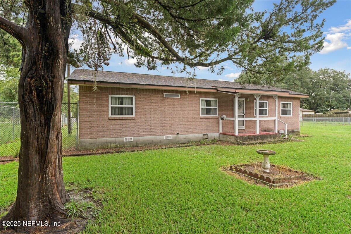 1541 JONES Road