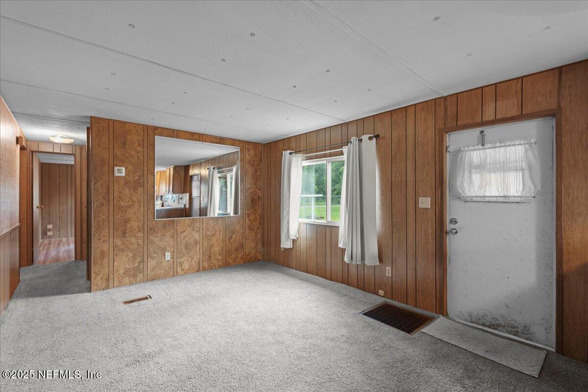 1541 JONES Road