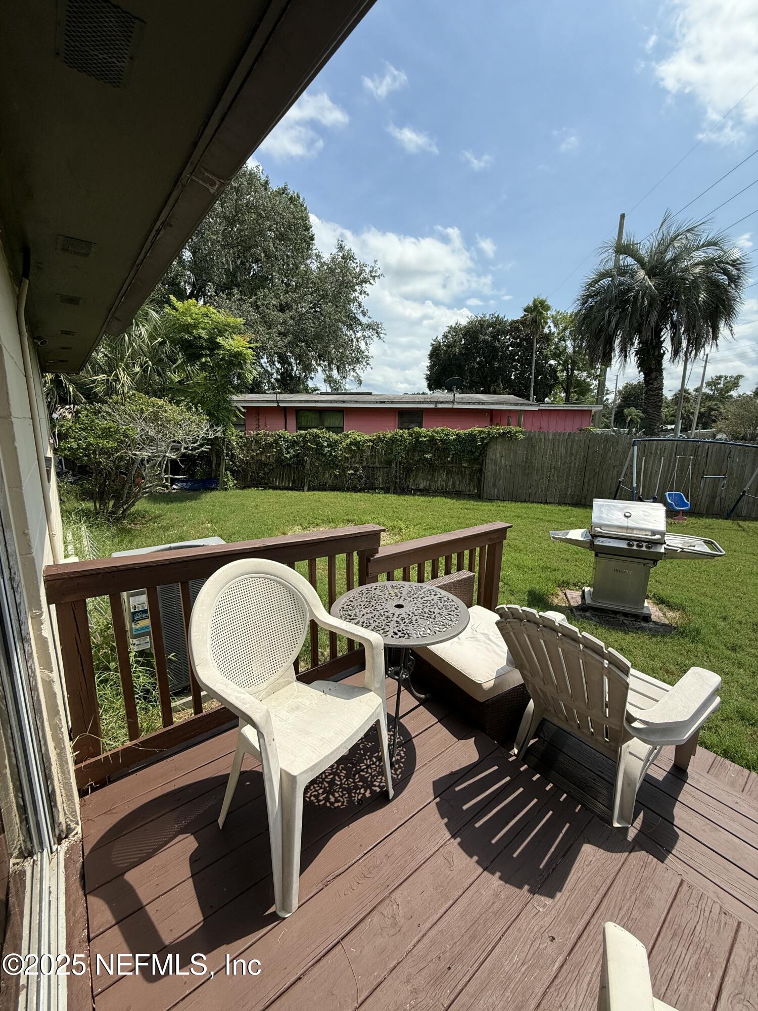 850 HOLLY Drive