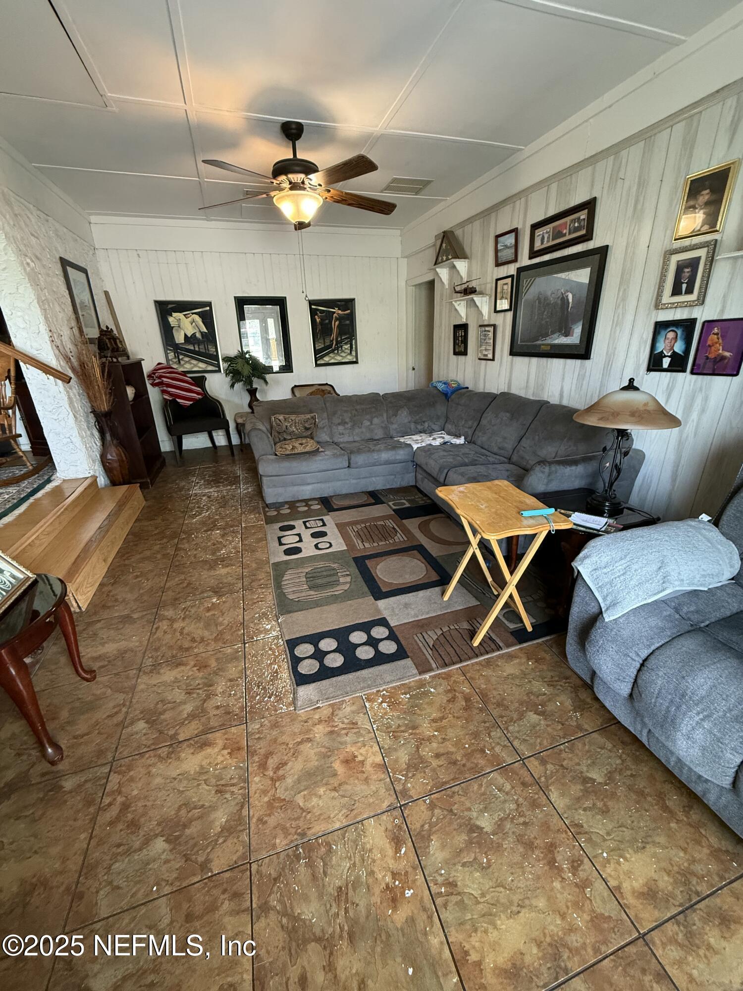850 HOLLY Drive
