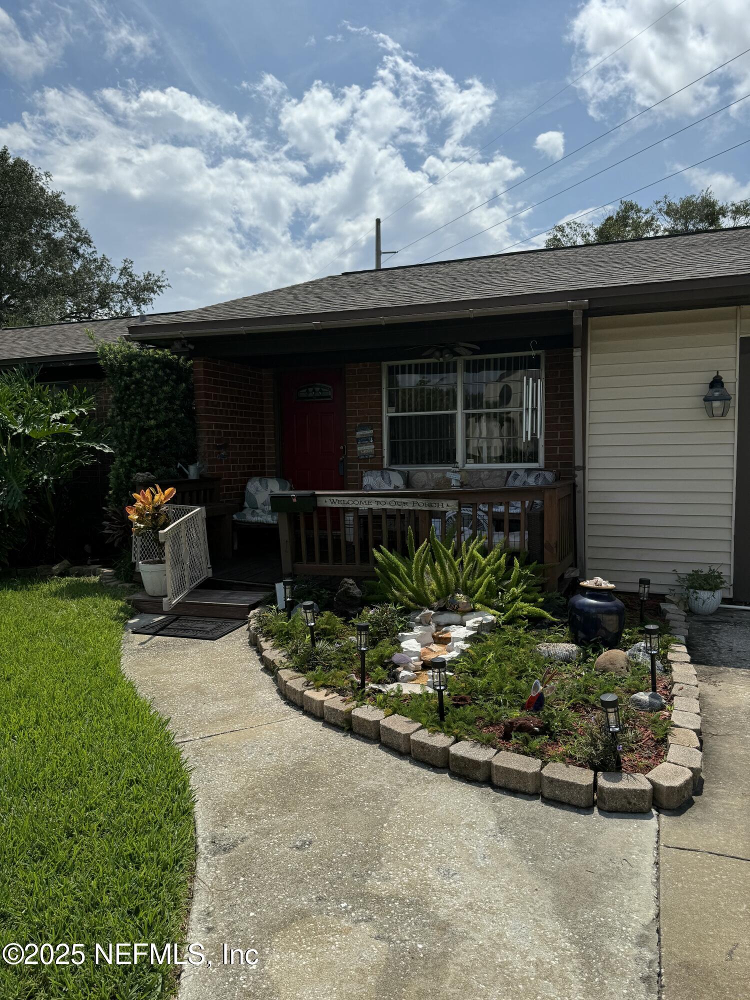 850 HOLLY Drive
