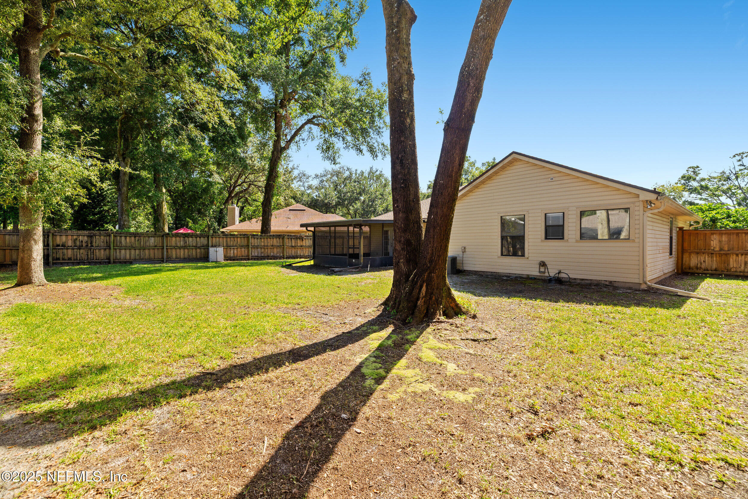 8563 S TURKEY OAKS Drive S