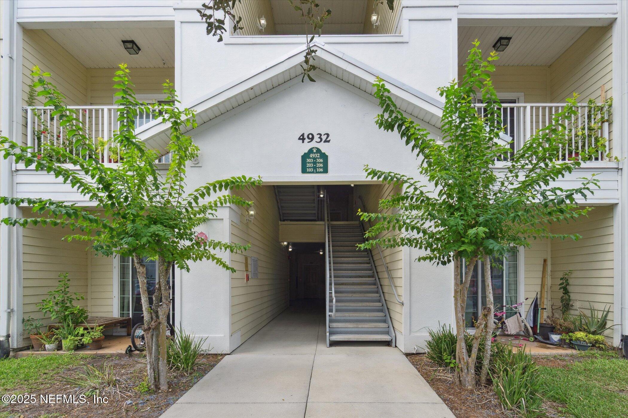 4932 KEY LIME Drive 303