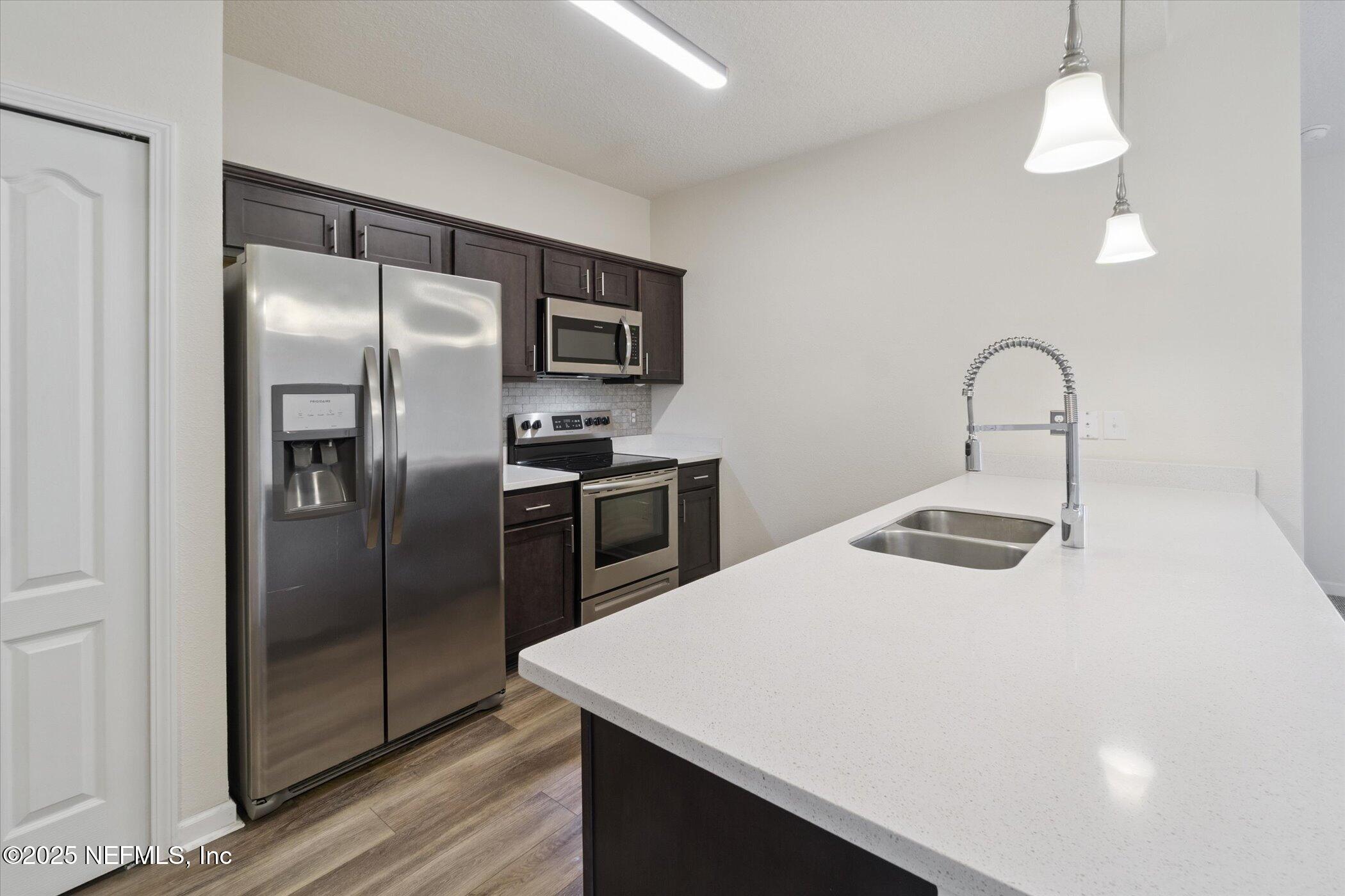 4932 KEY LIME Drive 303