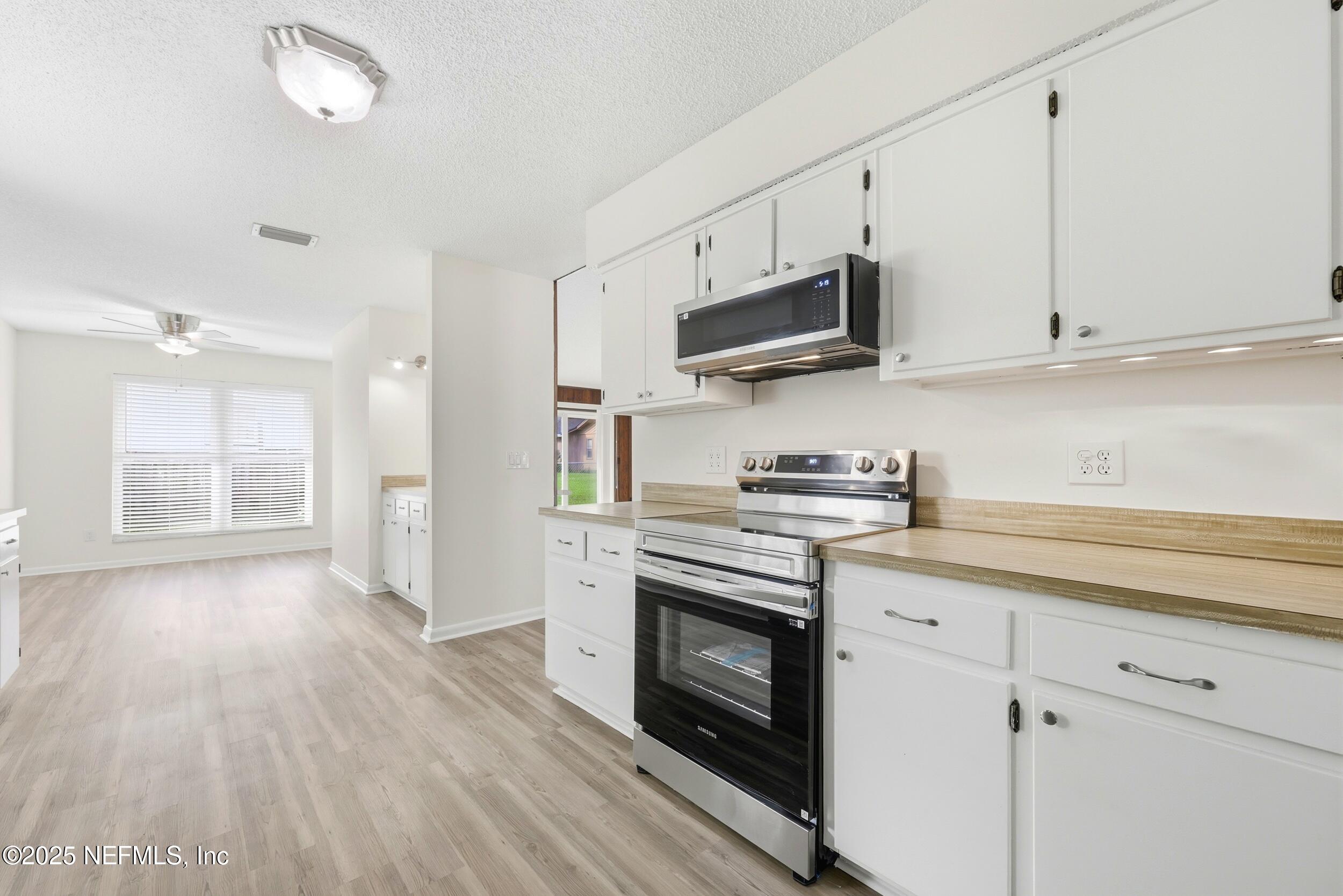 4306 PINE INLET Street W