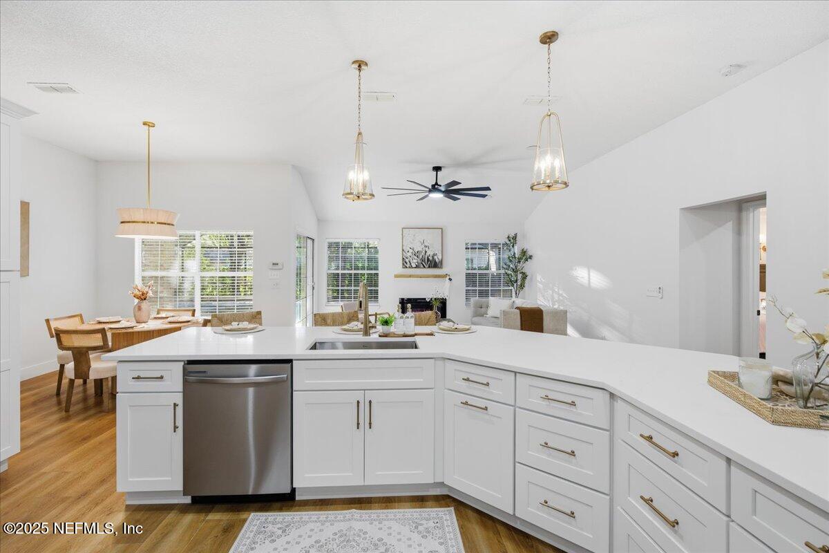 1032 DURBIN PARKE Drive, St. Johns