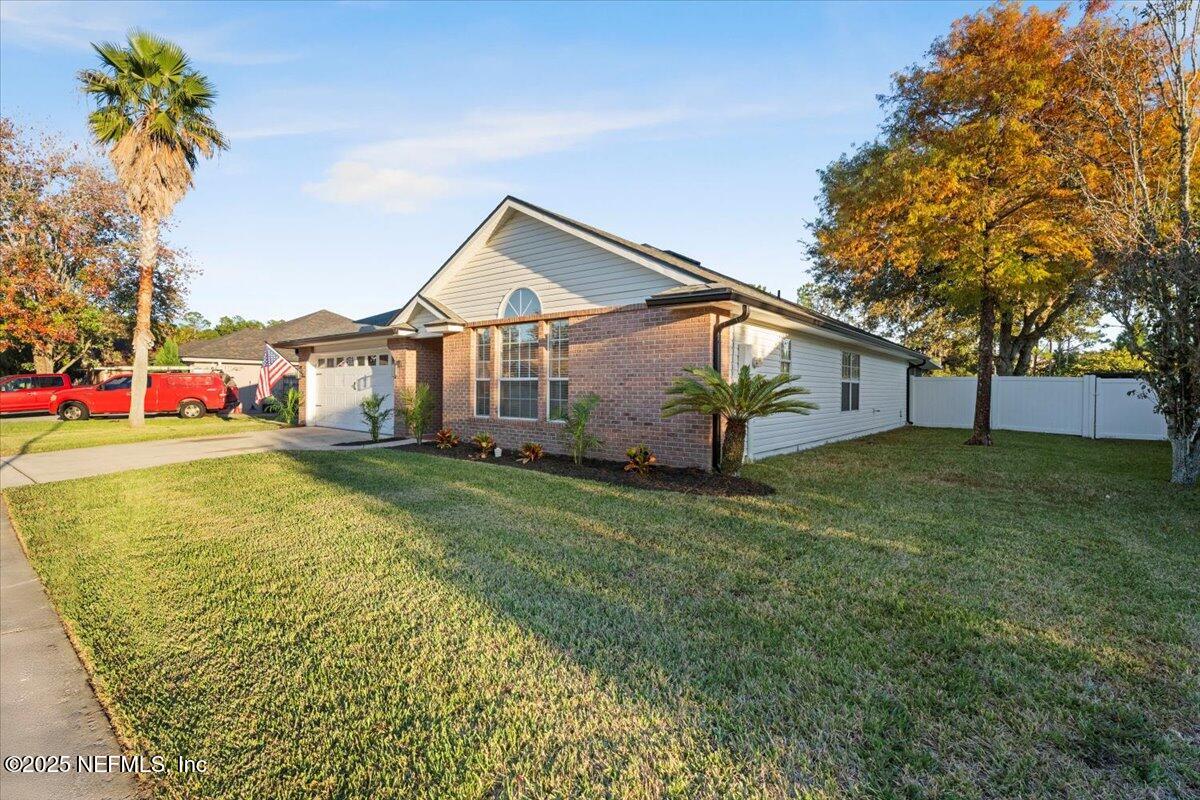 320 CAROLINA JASMINE Lane, St. Johns