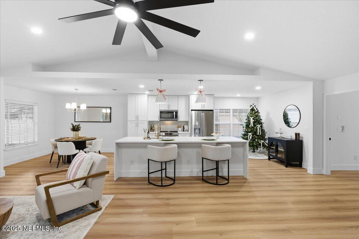320 CAROLINA JASMINE Lane, St. Johns