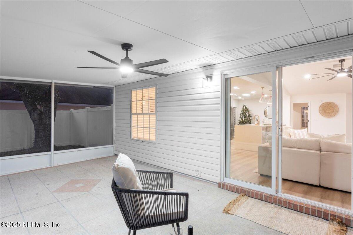 320 CAROLINA JASMINE Lane, St. Johns
