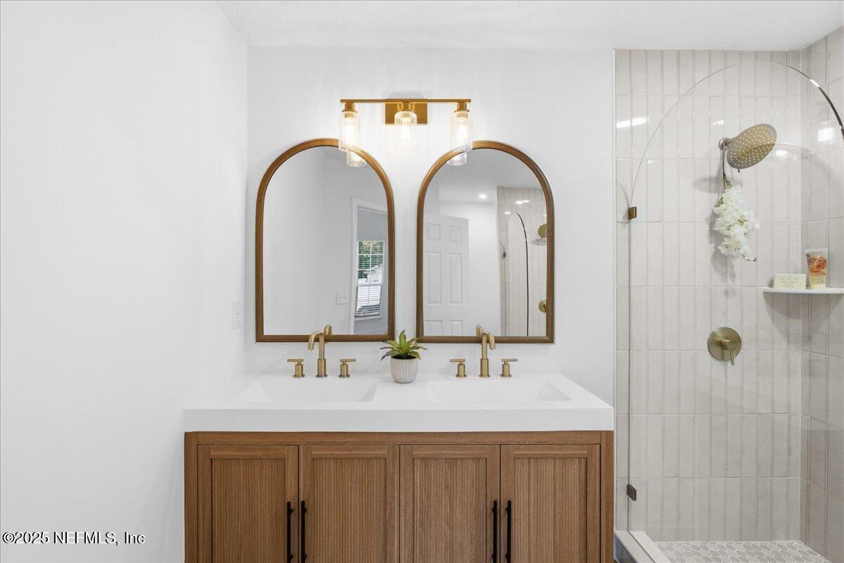 320 CAROLINA JASMINE Lane, St. Johns