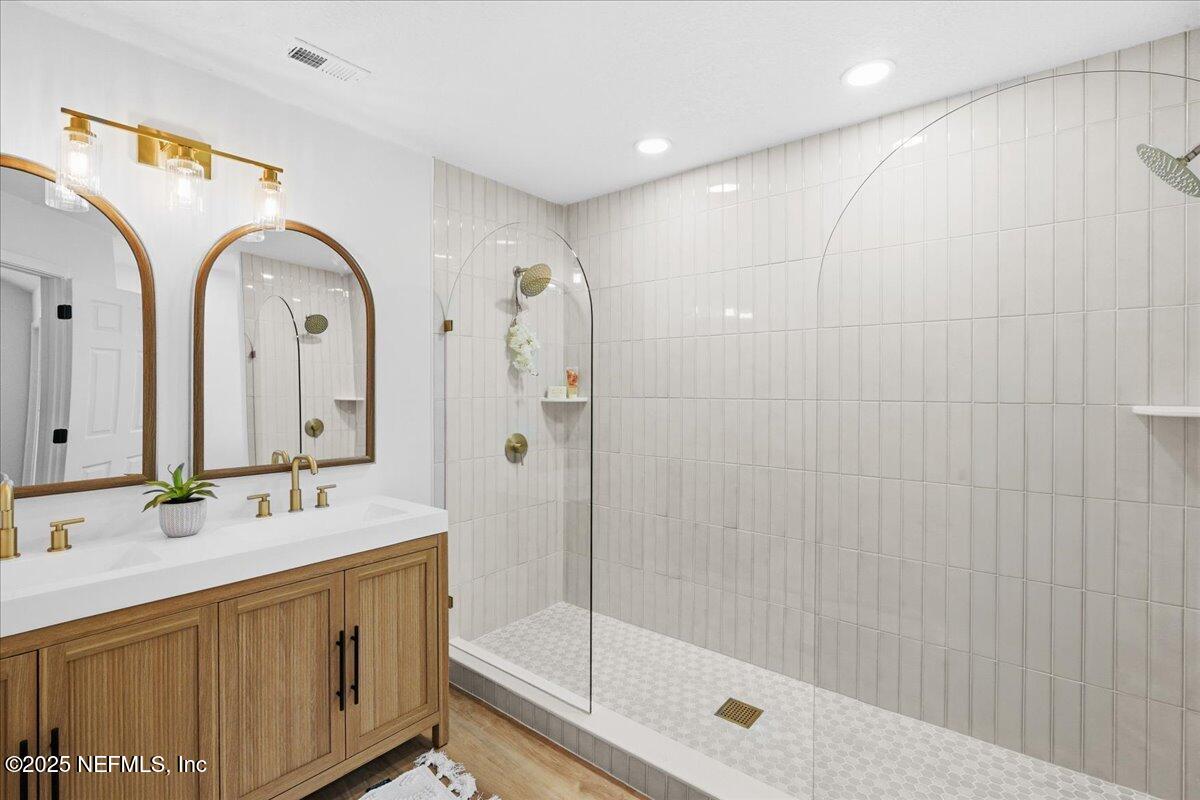 320 CAROLINA JASMINE Lane, St. Johns