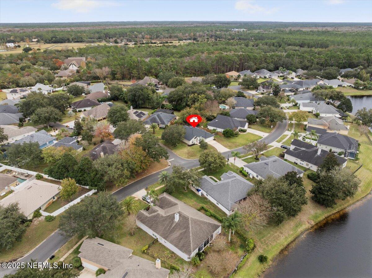 548 E SILVERTHORN Lane