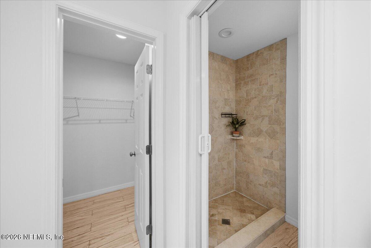 425 3RD Street W