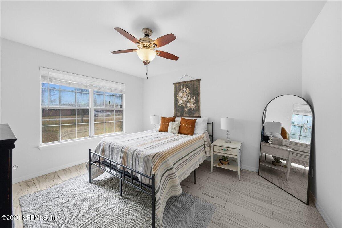 425 3RD Street W