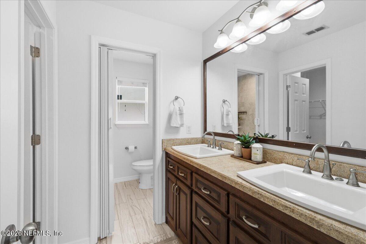 425 3RD Street W