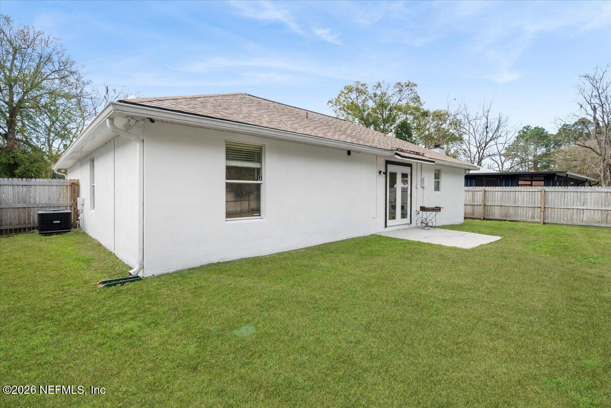 425 3RD Street W