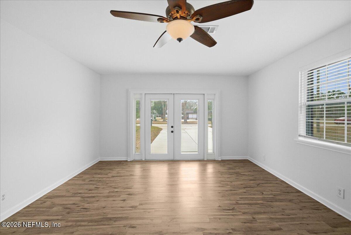 425 3RD Street W