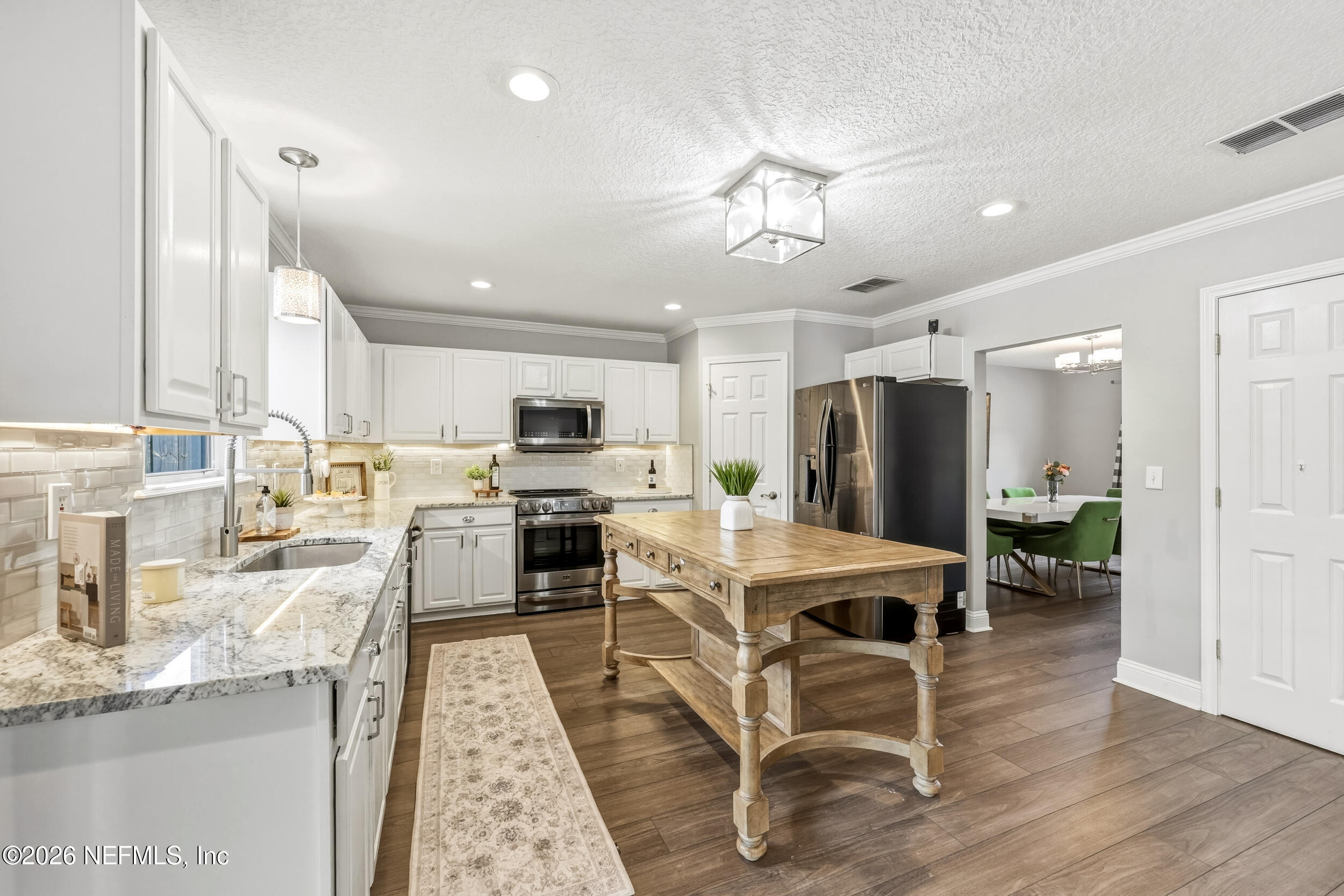 1405 W CHINABERRY Court, St. Johns