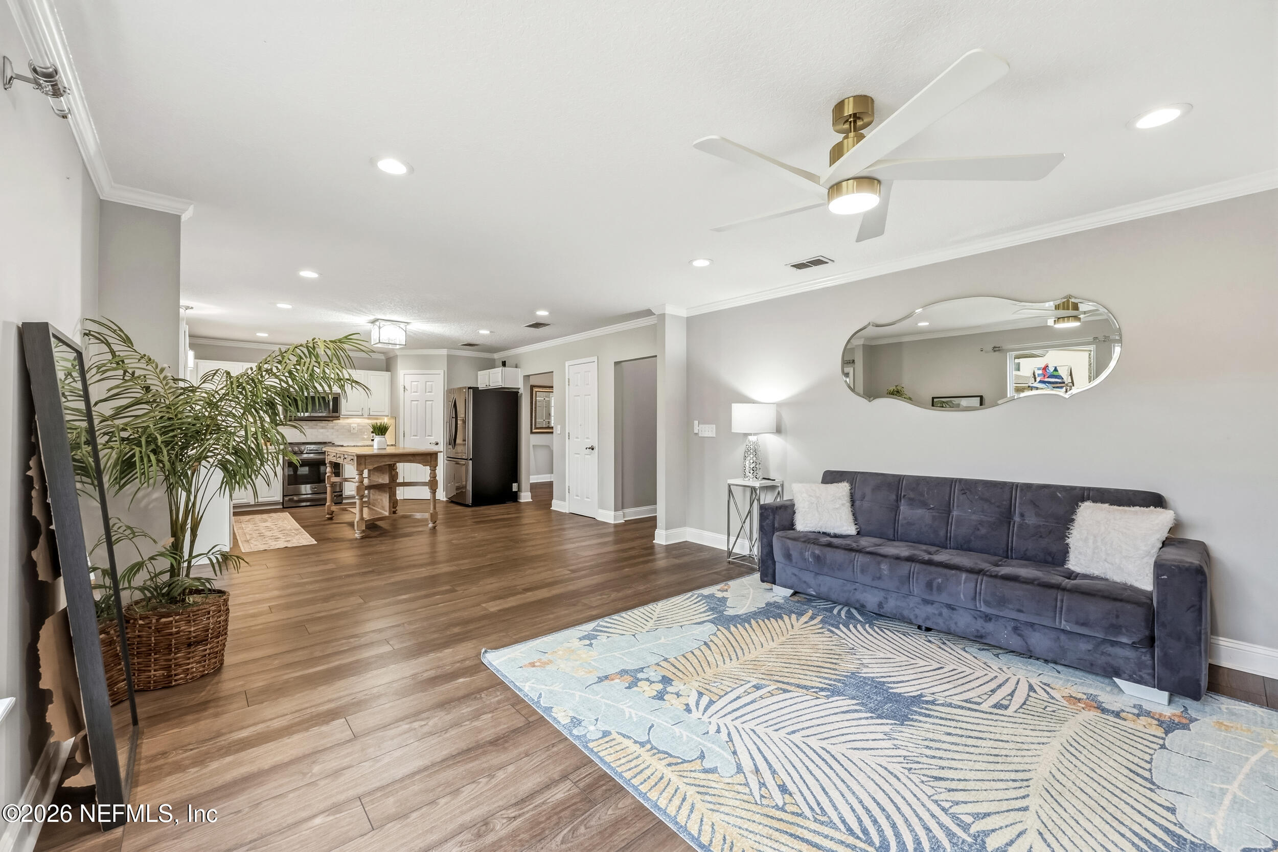 1405 W CHINABERRY Court, St. Johns