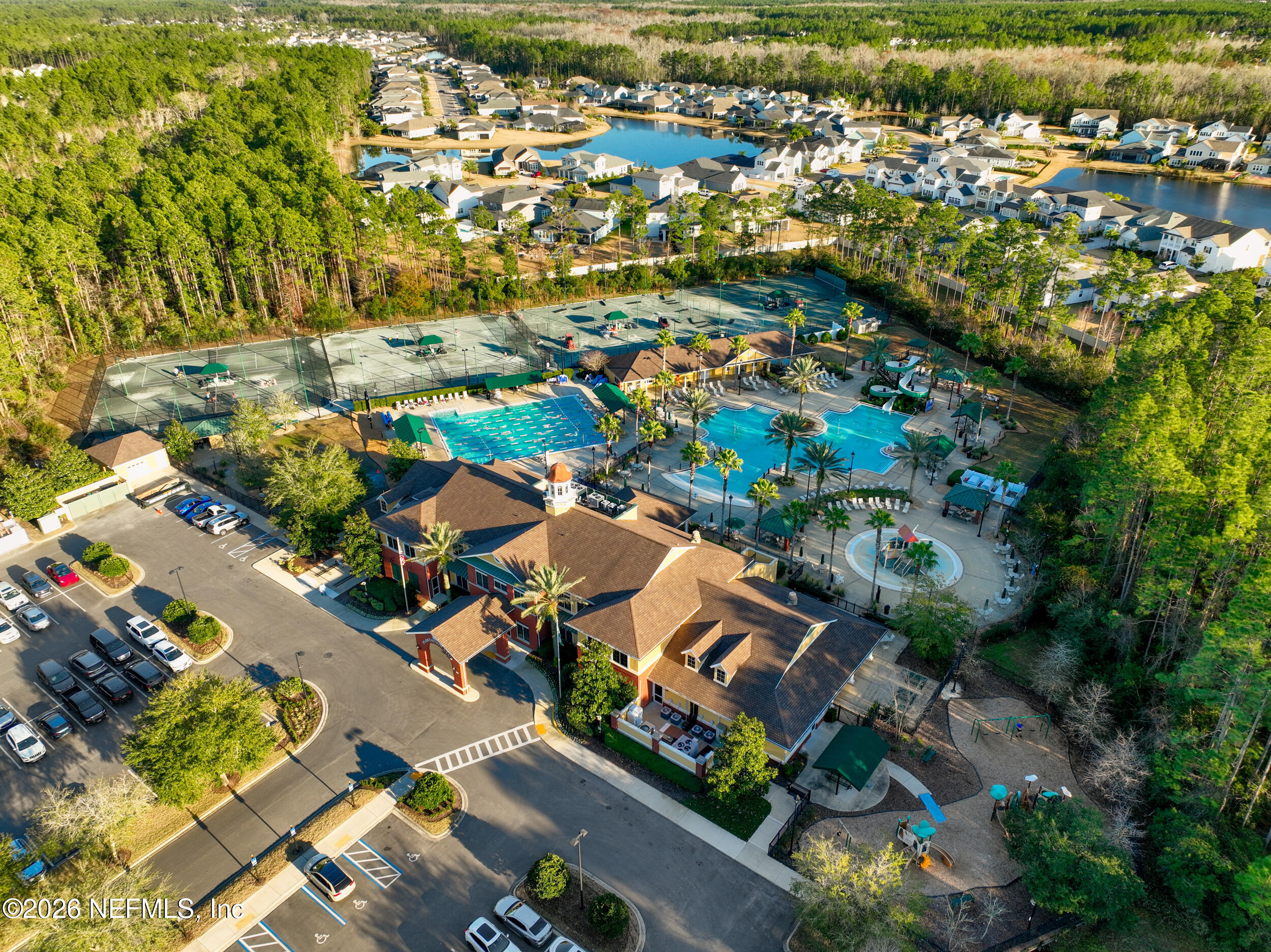 1405 W CHINABERRY Court, St. Johns