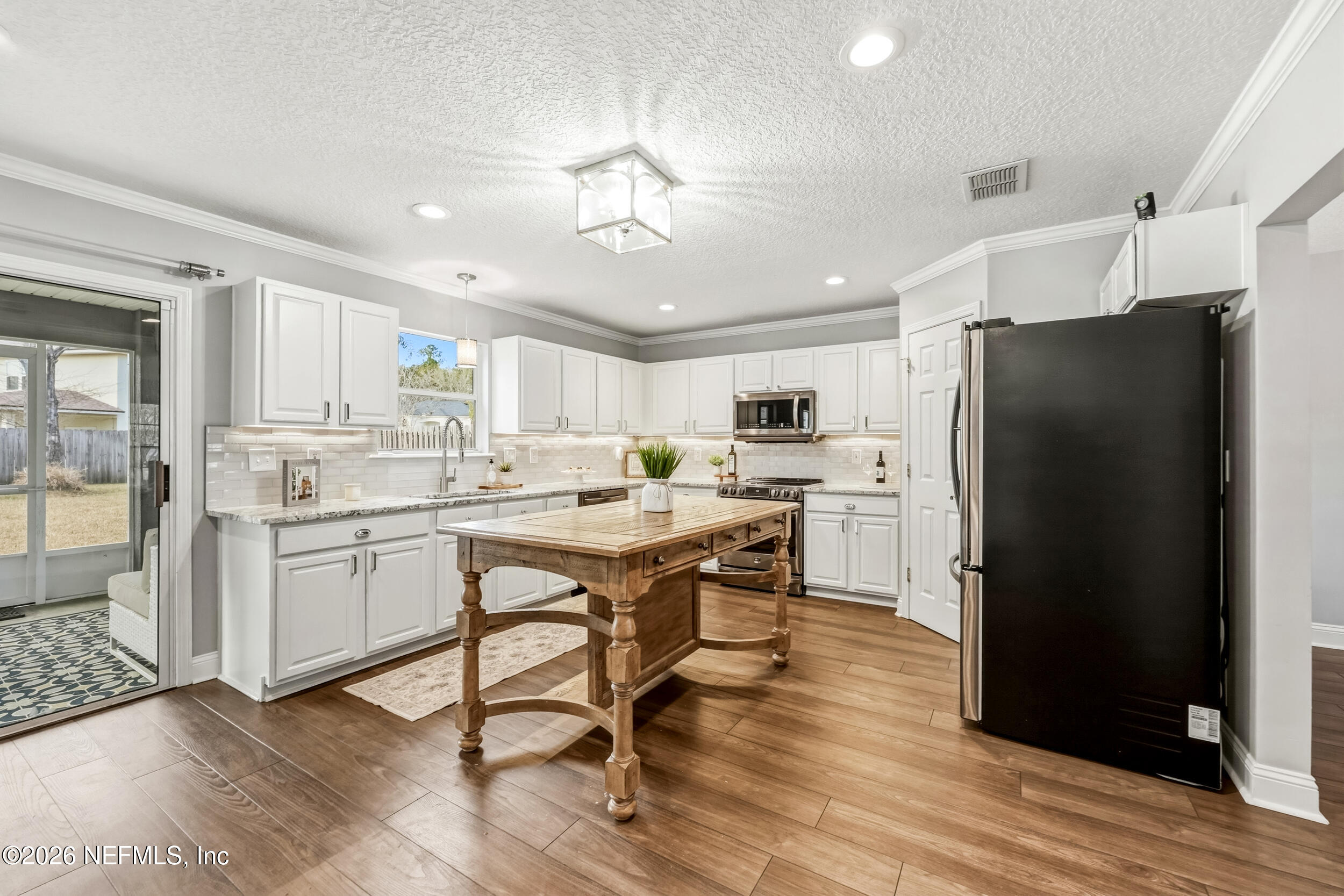 1405 W CHINABERRY Court, St. Johns