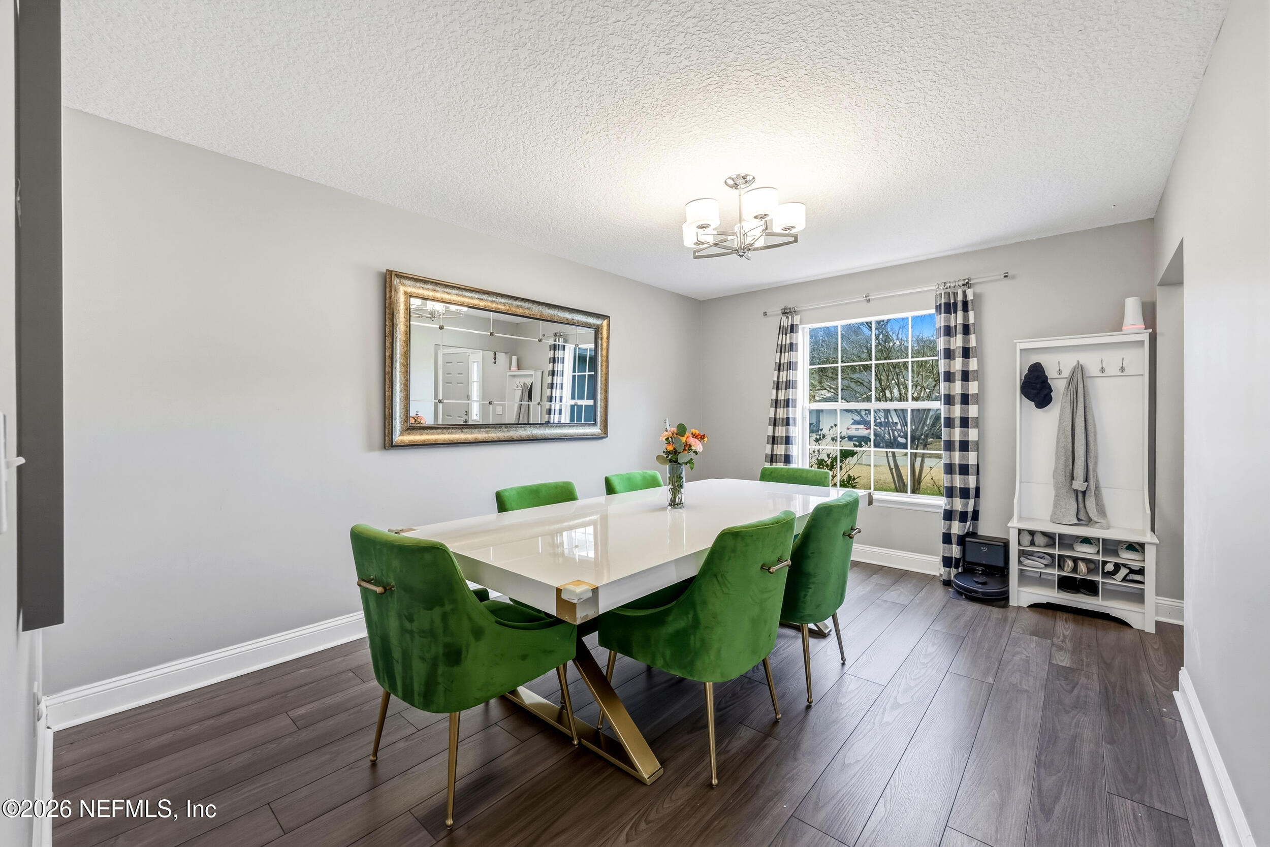 1405 W CHINABERRY Court, St. Johns