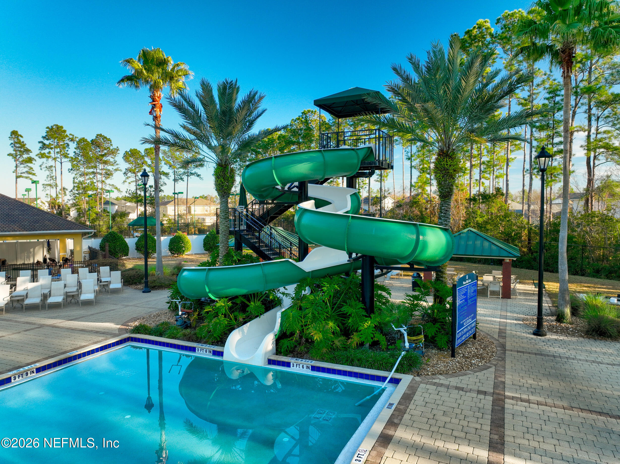 1405 W CHINABERRY Court, St. Johns